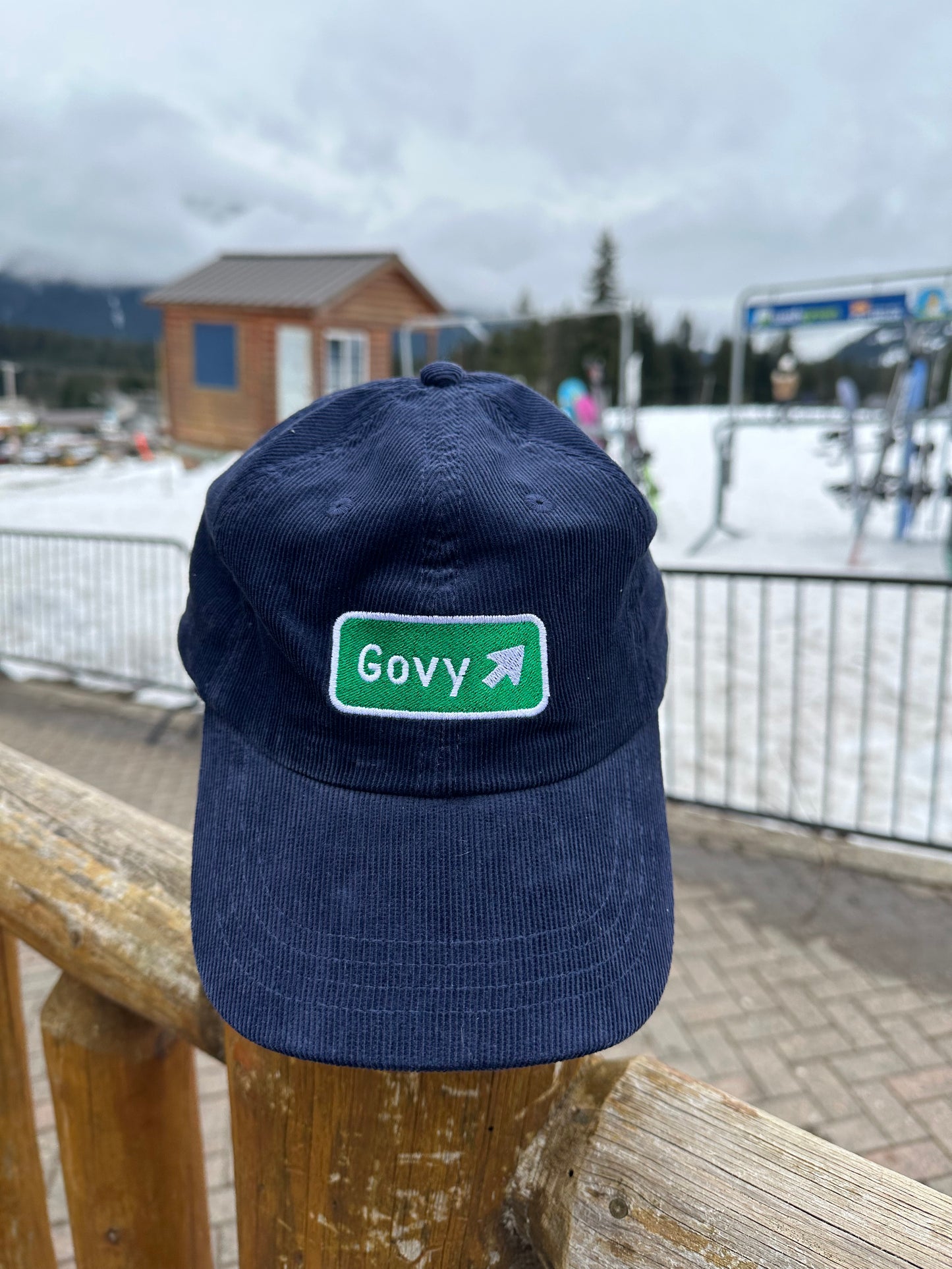 Govy corduroy cap